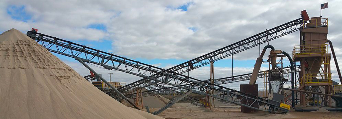 Sand Piles with Screen